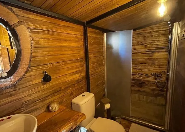 Vrasna Κάμπινγκ *